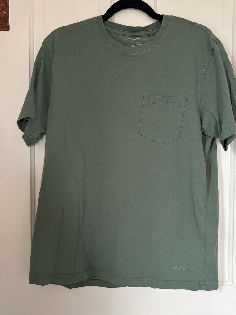Eddie Bauer Short-Sleeve Pocket T-Shirt
